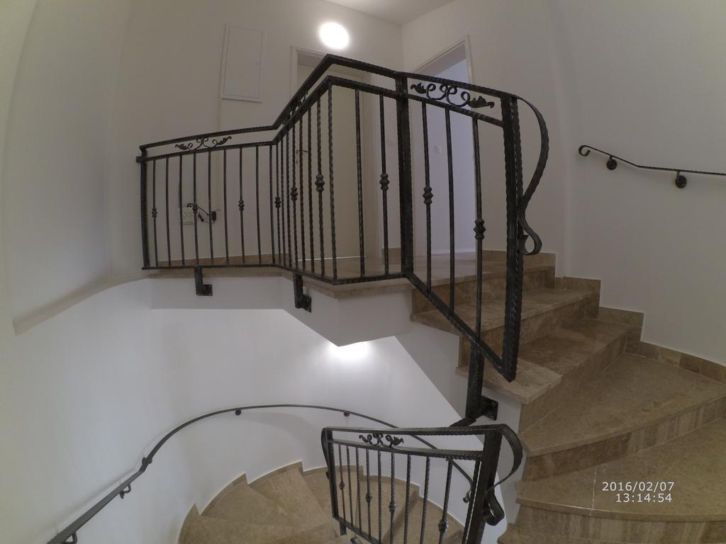 פלוצ'ה Apartmani Monaco מראה חיצוני תמונה